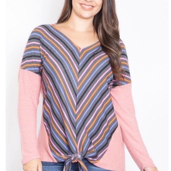 Pink Plus Size Top - Picture 2 of 3